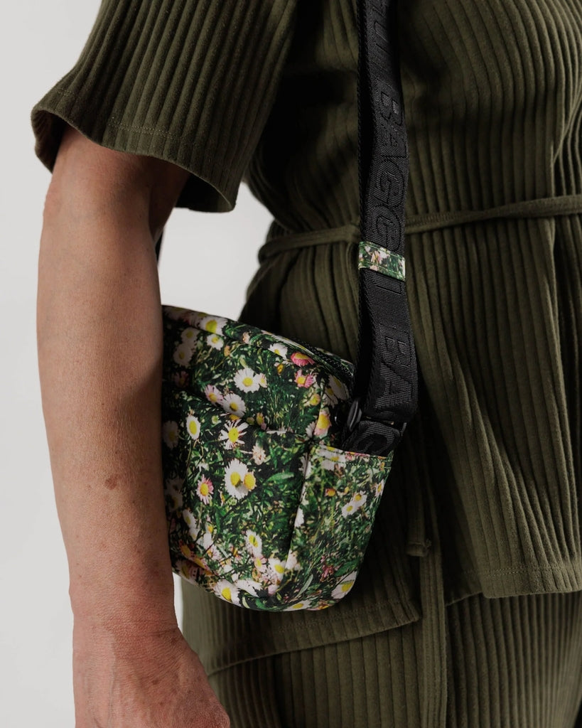 Camera Crossbody - Daisy