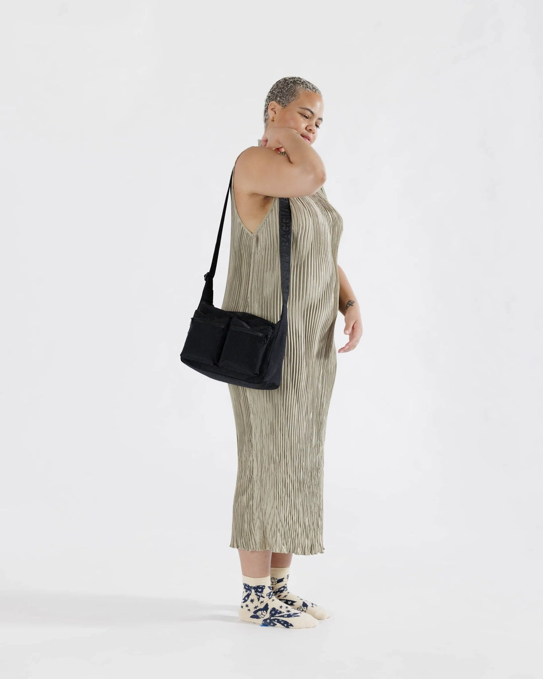 BAGGU | Medium Cargo Crossbody - Black – A Little Bird Told Me