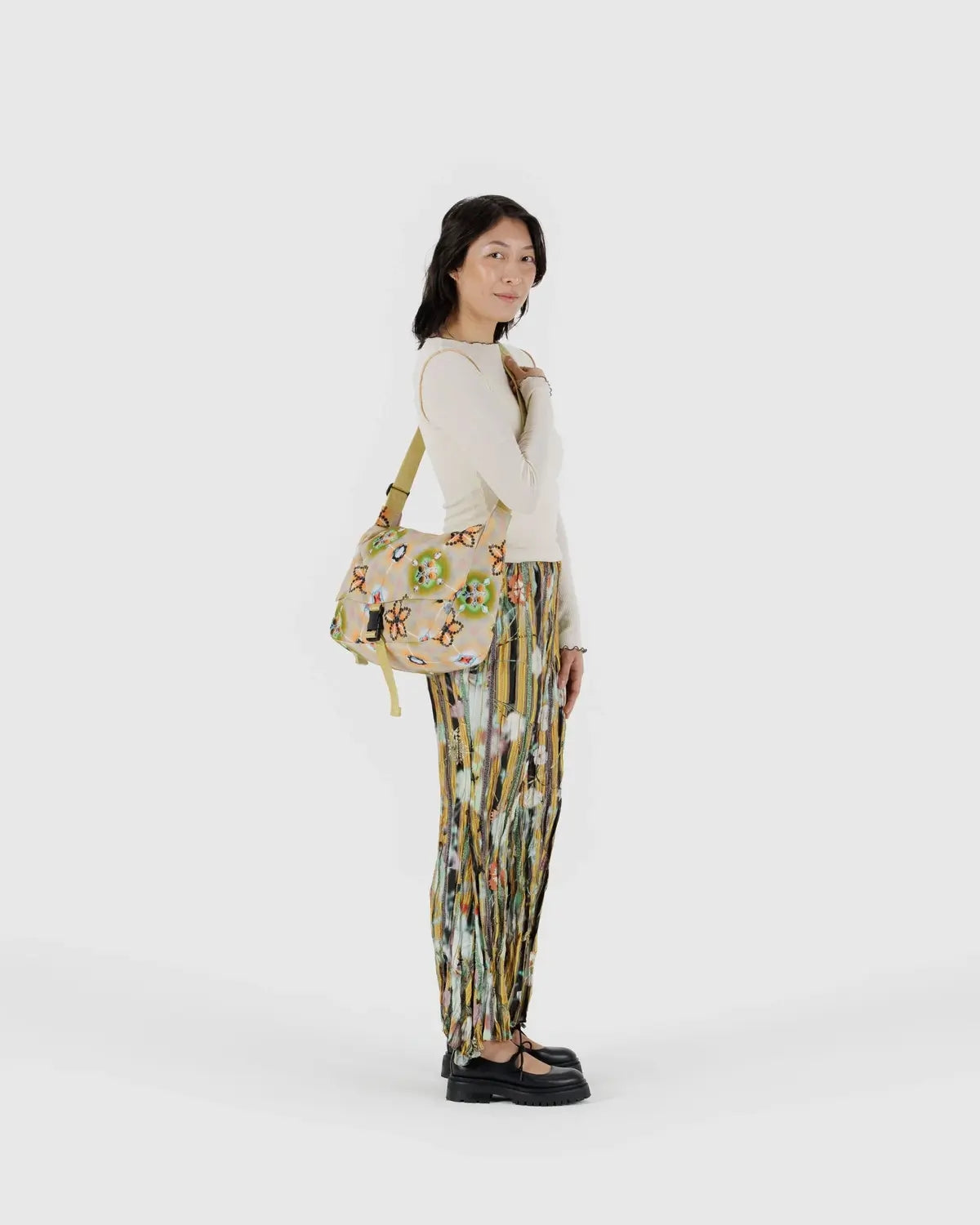 Nylon Messenger Bag - Raisa