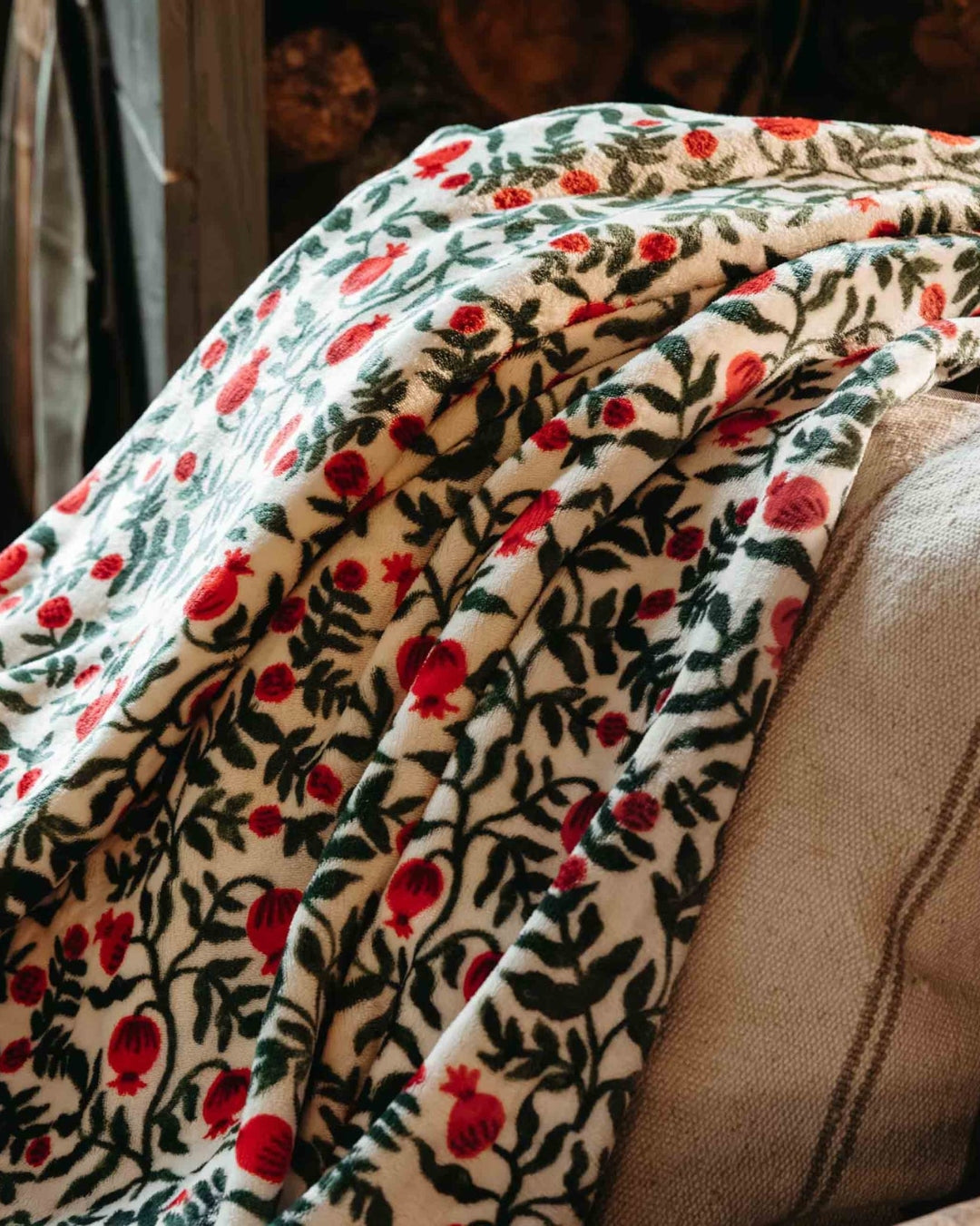 Fleece Blanket - Christmastide Pomegranate