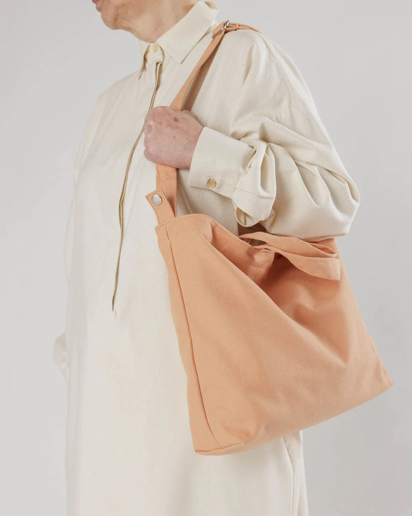 Horizontal Duck Bag - Bisque