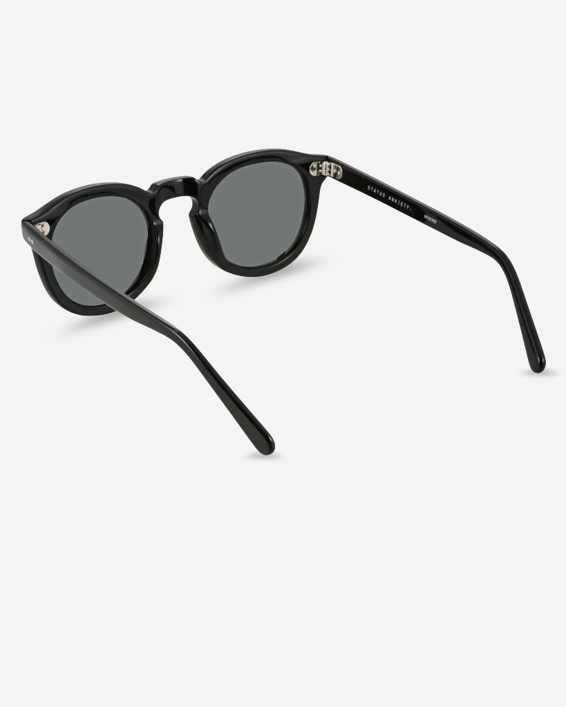 Detached - Black
