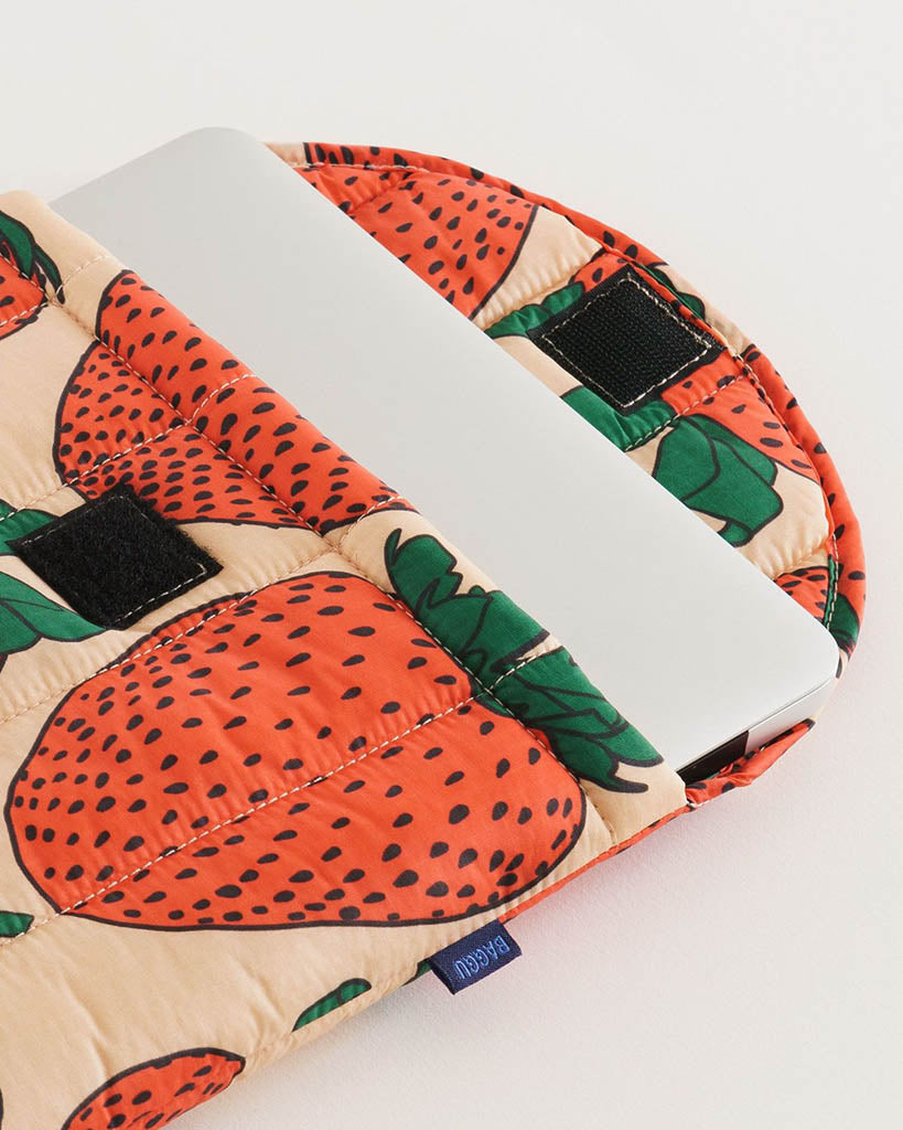 Puffy Laptop Sleeve - Strawberry