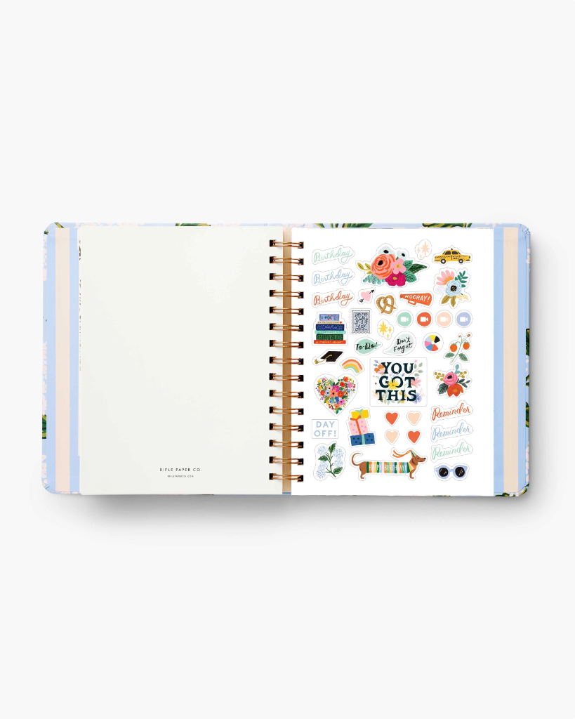 17-Month Planner 2022 - Hydrangea