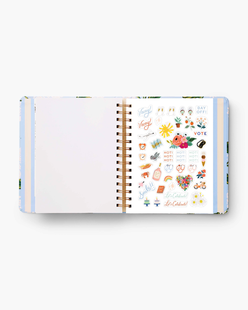 17-Month Planner 2022 - Hydrangea