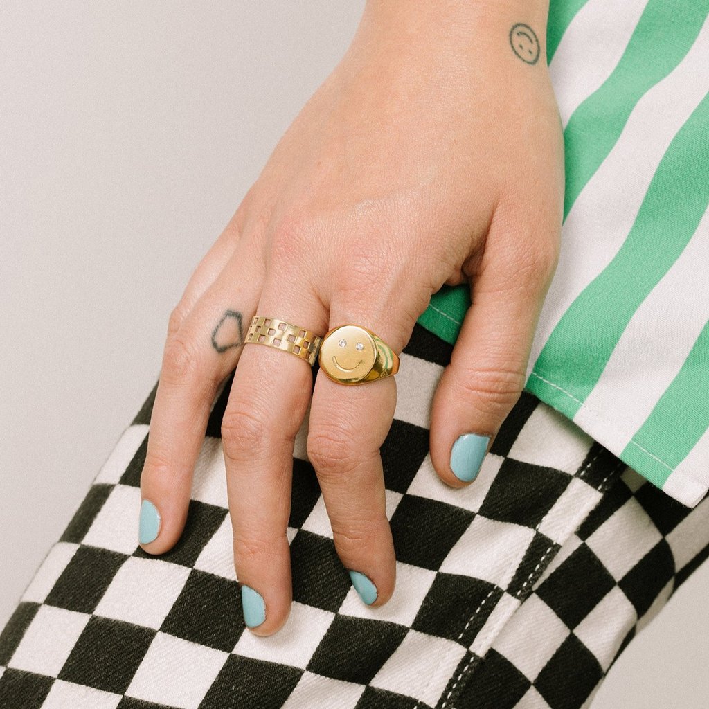 Smiley Signet Ring - Gold