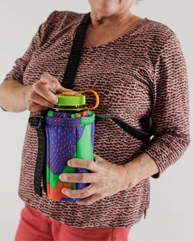 Puffy Water Bottle Sling - Electric Strawberries
