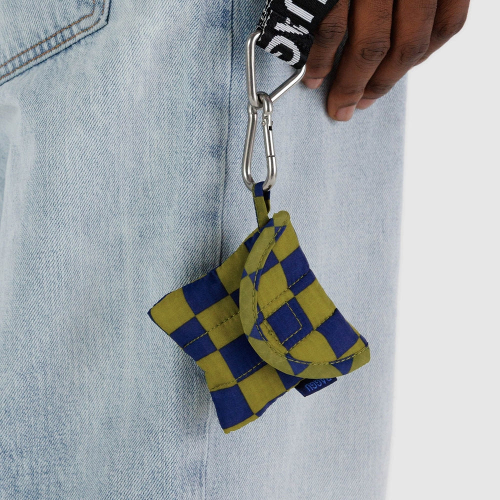 
                      
                        Puffy Earbuds Case - Pear Navy Check
                      
                    