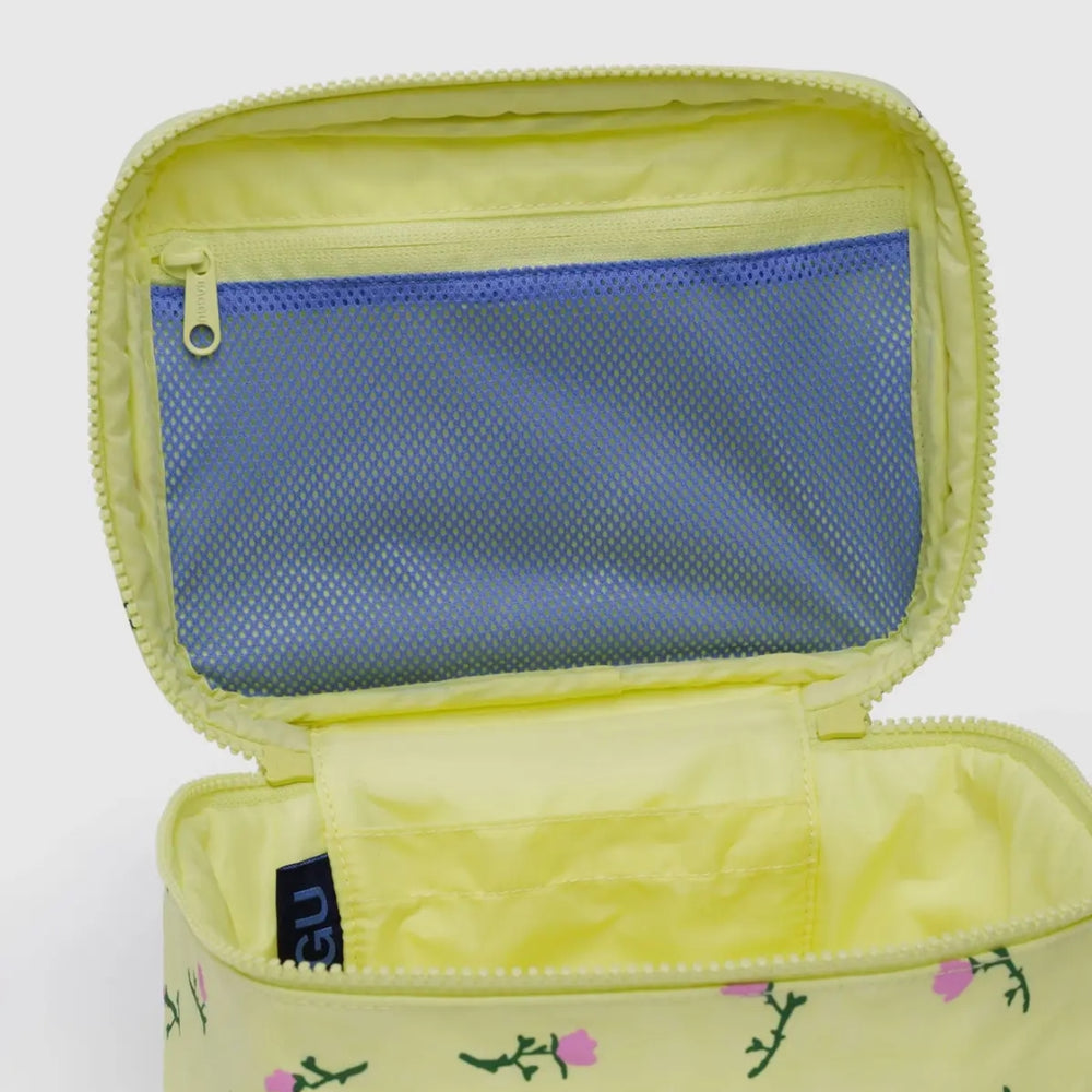
                      
                        Cosmetic Case Large - Painted Wildflower [PRE ORDER]
                      
                    