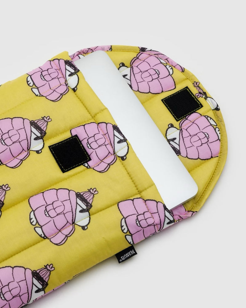 
                      
                        Puffy Laptop Sleeve - Puffer Snoopy Pink
                      
                    