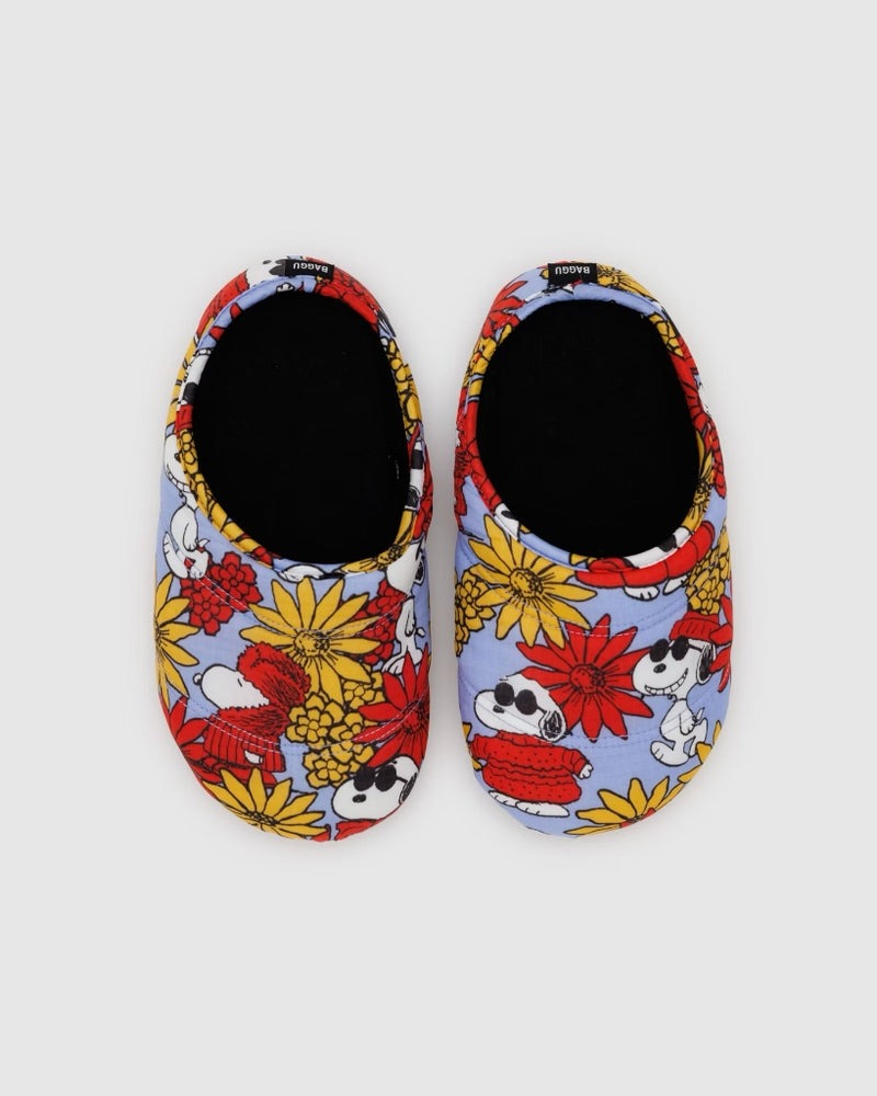 
                      
                        Puffy Slippers - Floral Snoopy
                      
                    