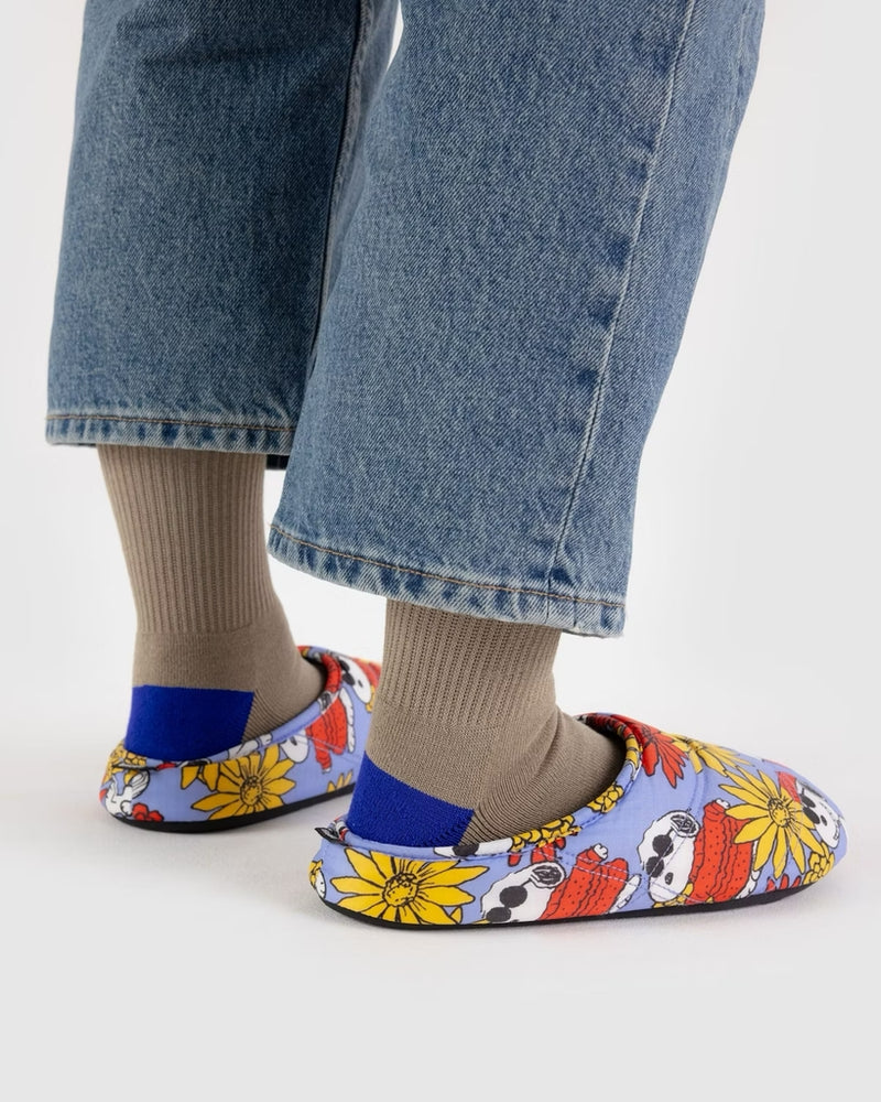 
                      
                        Puffy Slippers - Floral Snoopy
                      
                    