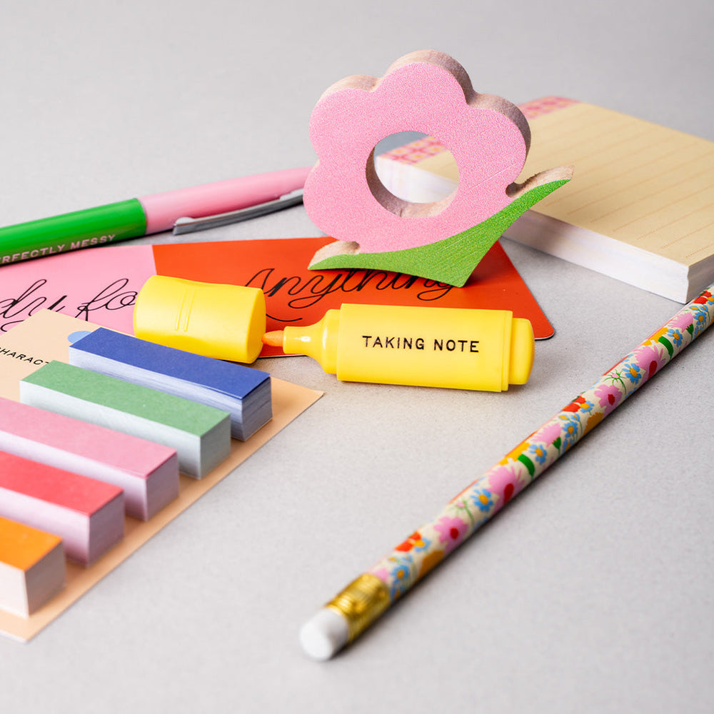 Reading Kit - I'm Busy Reading Right Now [PRE ORDER]