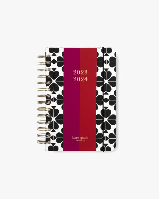 17 Month Medium Planner [2023/2024] - Black Spade Flower