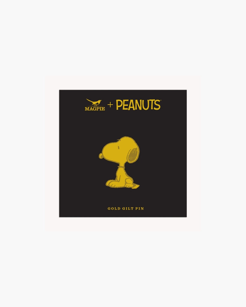 Peanuts Gold Pin - Sit Snoopy