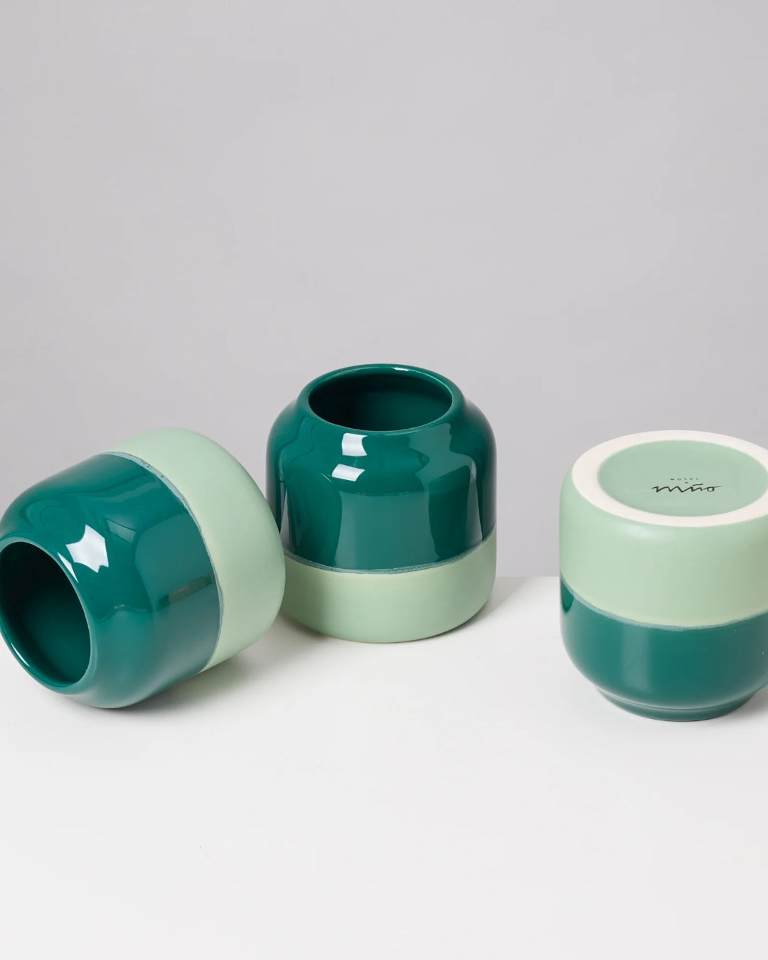 Bebé Vase - Dark Green Sage [PRE ORDER]