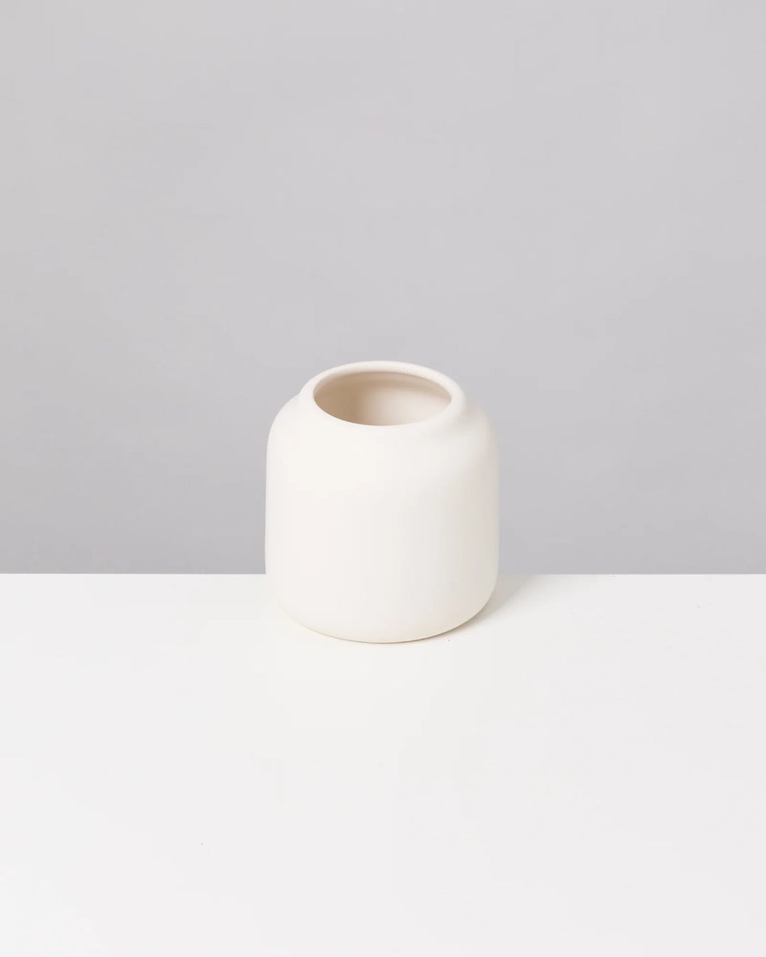 Bebé Vase - Matte Sand [PRE ORDER]