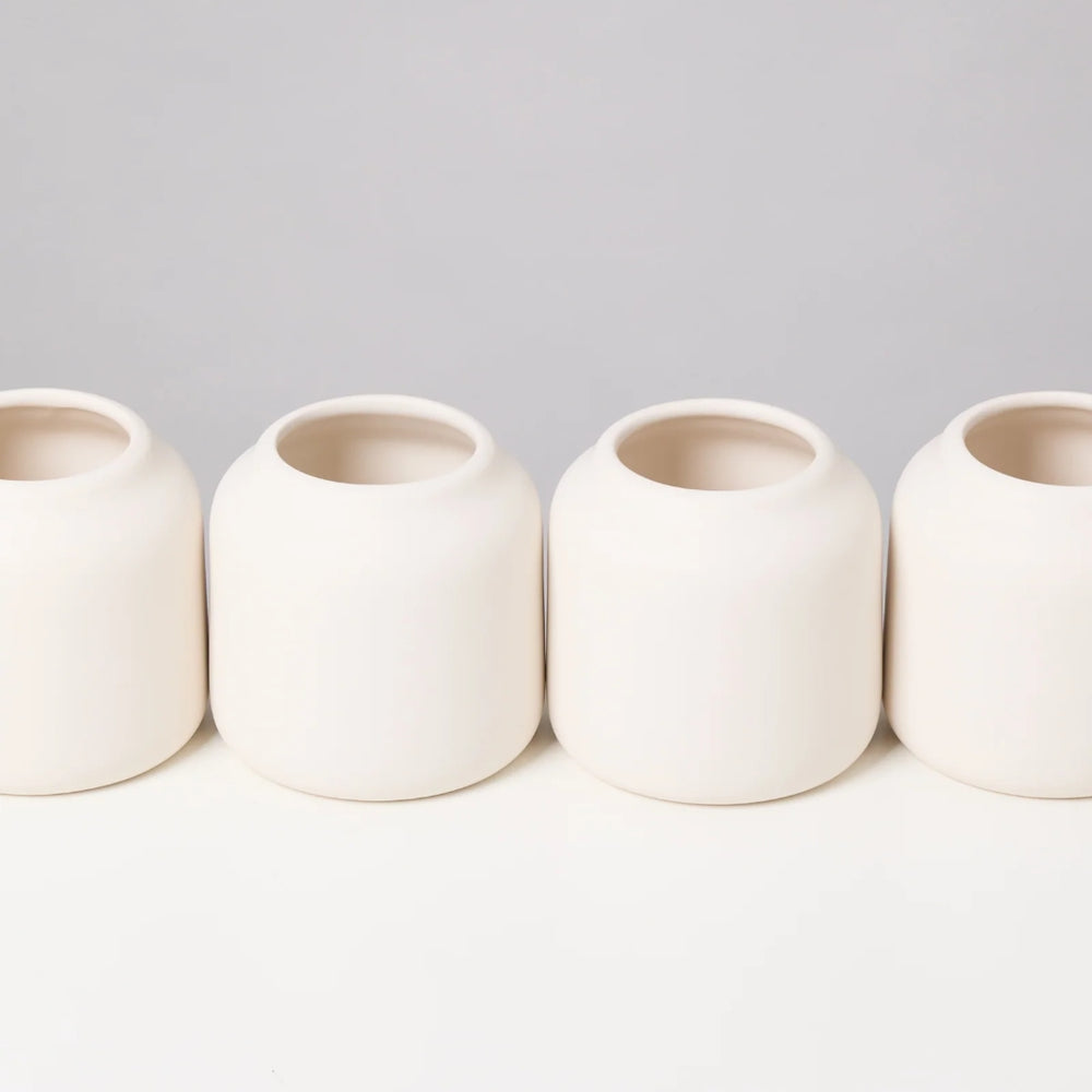 
                      
                        Bebé Vase - Matte Sand [PRE ORDER]
                      
                    