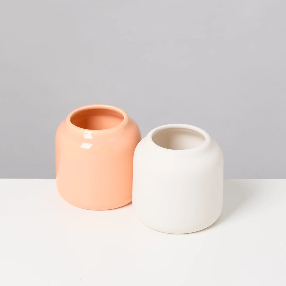 
                      
                        Bebé Vase - Matte Sand [PRE ORDER]
                      
                    