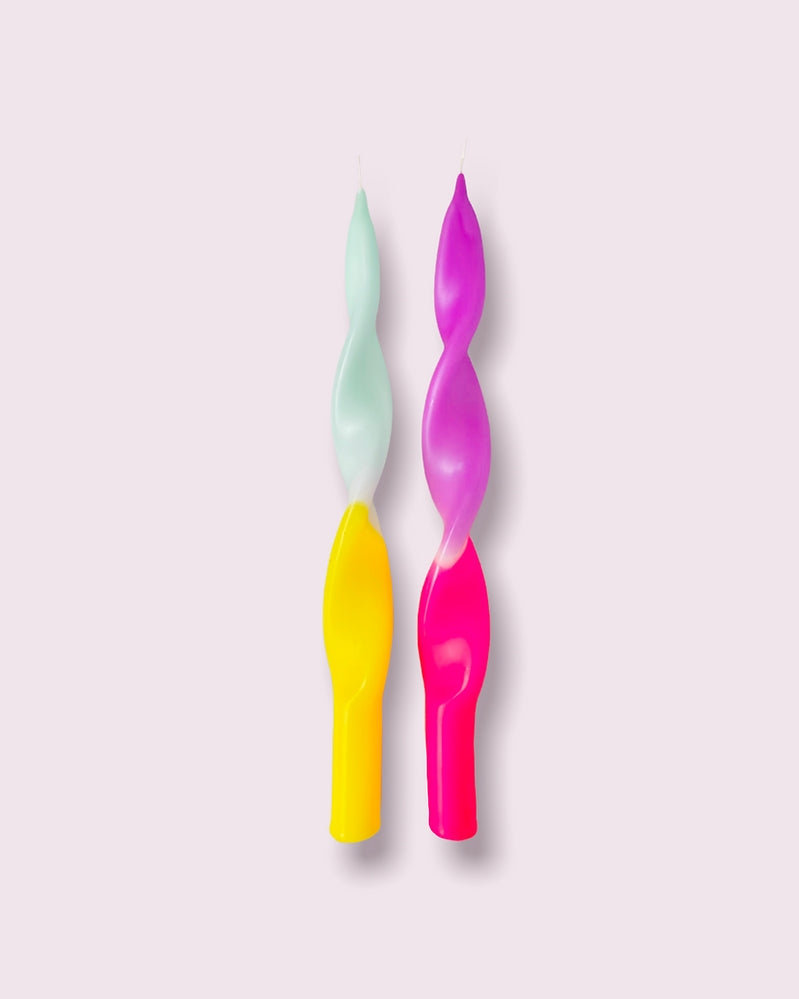 
                      
                        Dip Dye Curly Candle - Miami Blue [PRE ORDER]
                      
                    