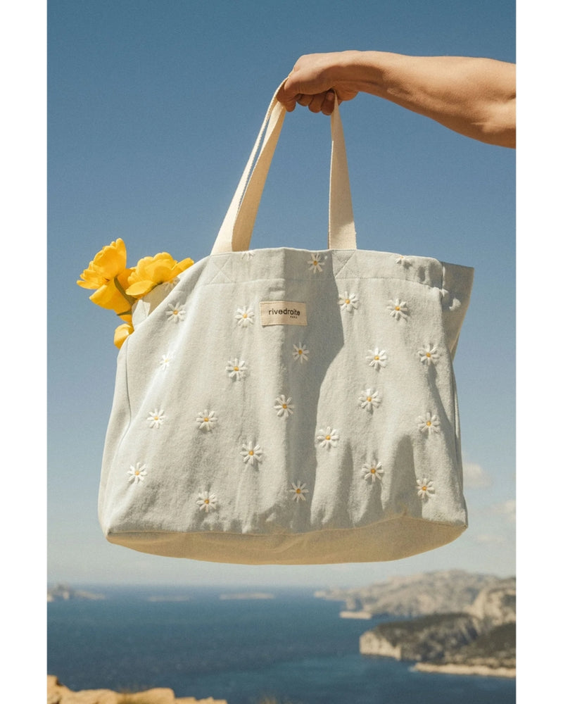 
                      
                        Thérèse The Tote Bag - Marguerite
                      
                    