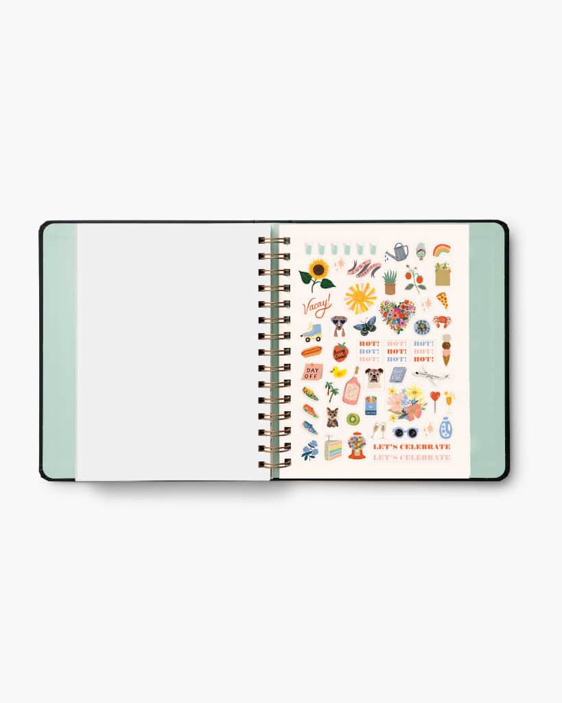 17-Month Covered Planner 2024 - Flores