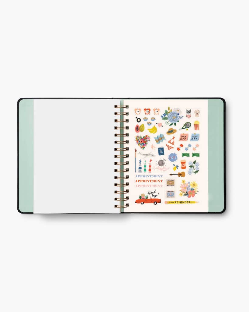 17-Month Covered Planner 2024 - Flores