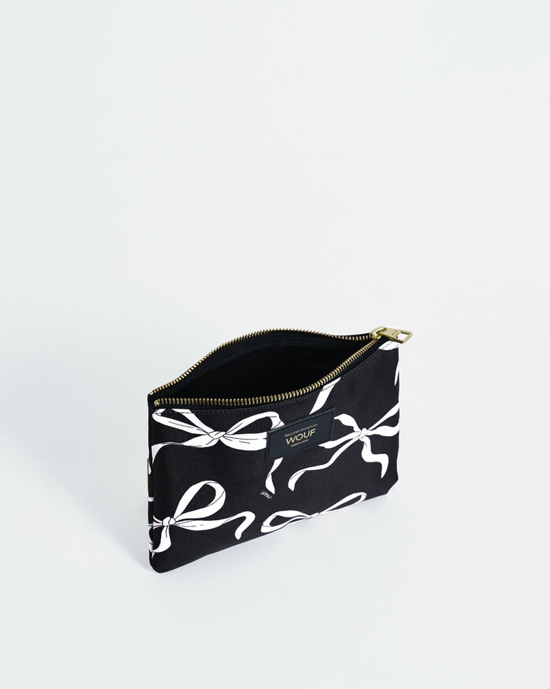 
                      
                        Pouch Bag - Carlota
                      
                    
