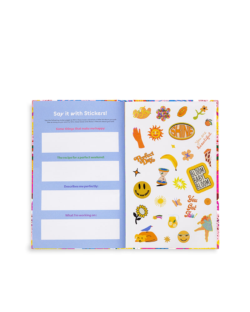 
                      
                        17-Month Planner [2022/2023] Classic - Berry Butterflies
                      
                    