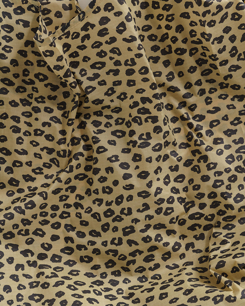 
                      
                        Big Reusable Bag - Honey Leopard
                      
                    