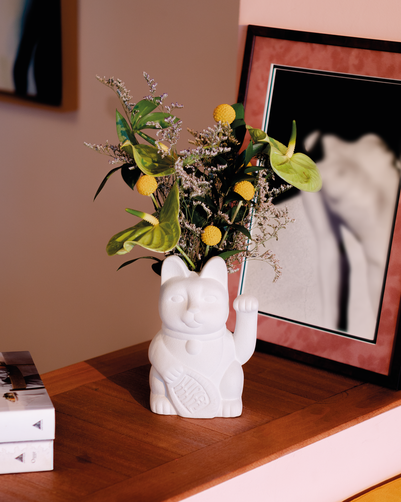 
                      
                        Flower Vase - Neko White
                      
                    