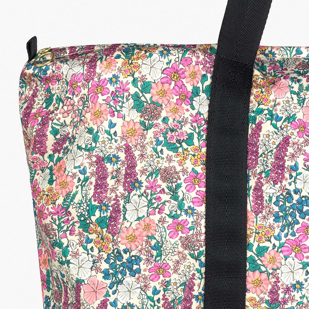 
                      
                        Weekend Bag - Emmy
                      
                    