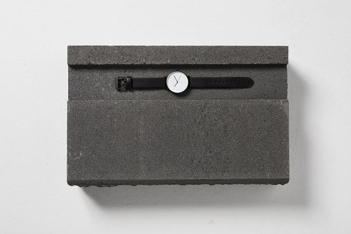 
                      
                        Inertia - Matte Black / White Face / Black Strap
                      
                    