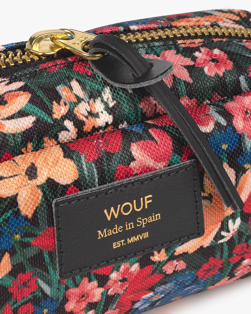 
                      
                        Small Make-Up Pouch - Camila
                      
                    