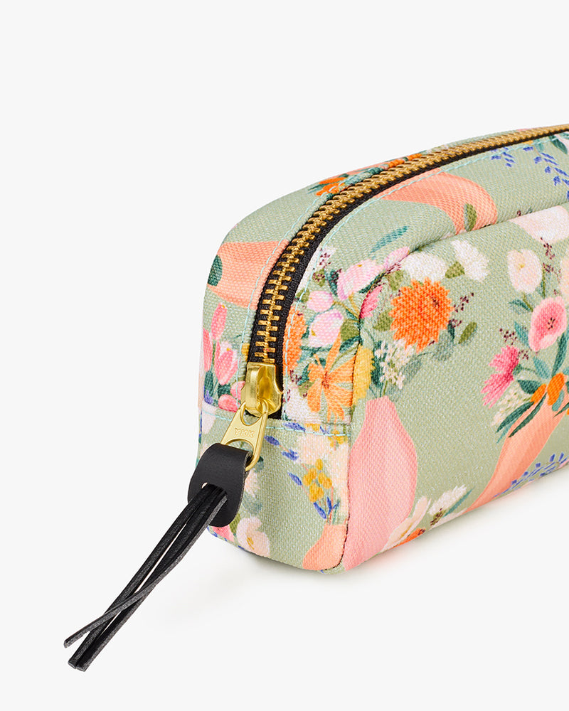 
                      
                        Small Make-Up Pouch - Aïda
                      
                    