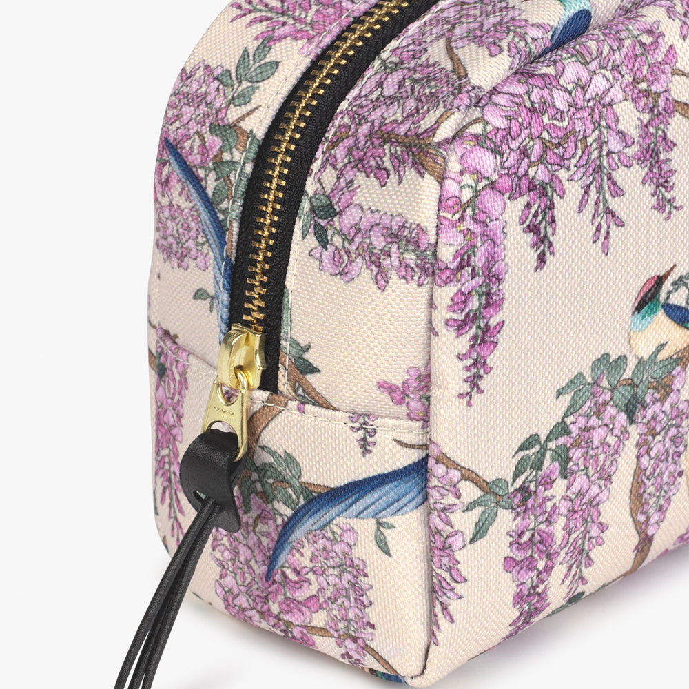 
                      
                        Large Make-Up Pouch - Glycine
                      
                    
