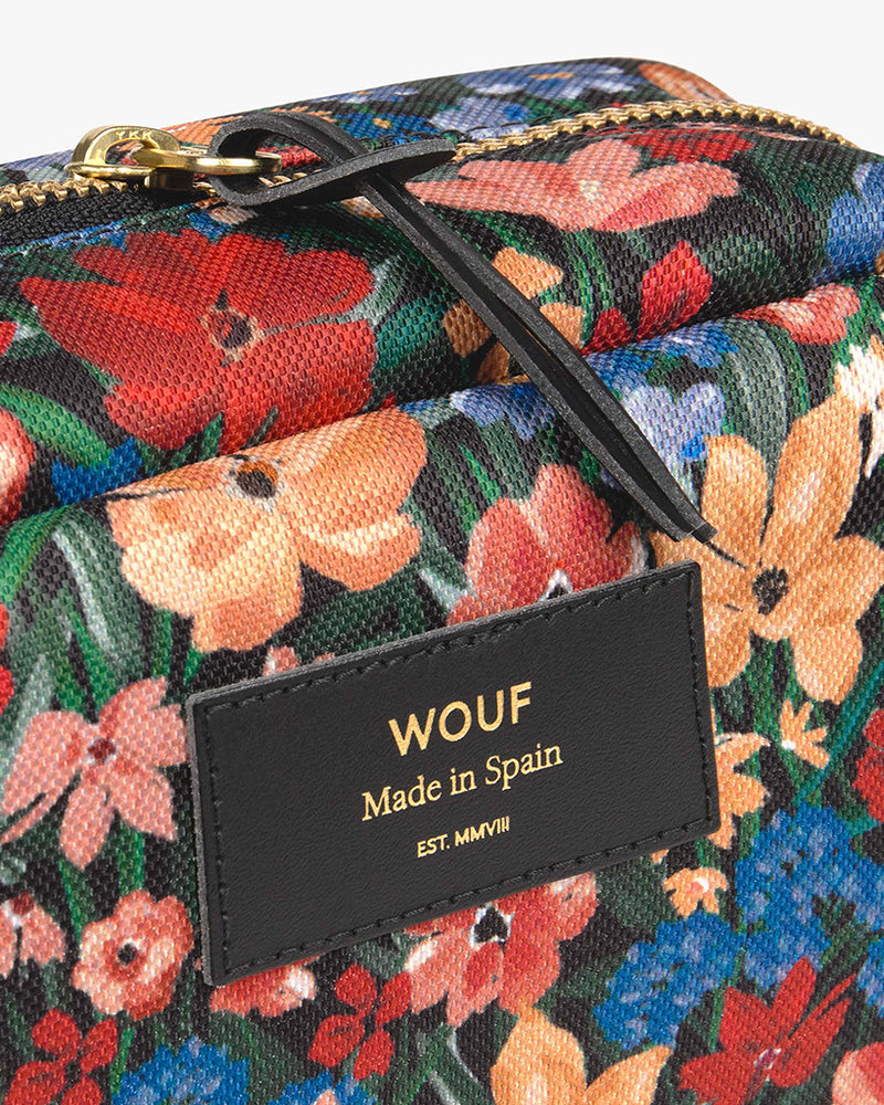 
                      
                        Large Make-Up Pouch - Camila
                      
                    