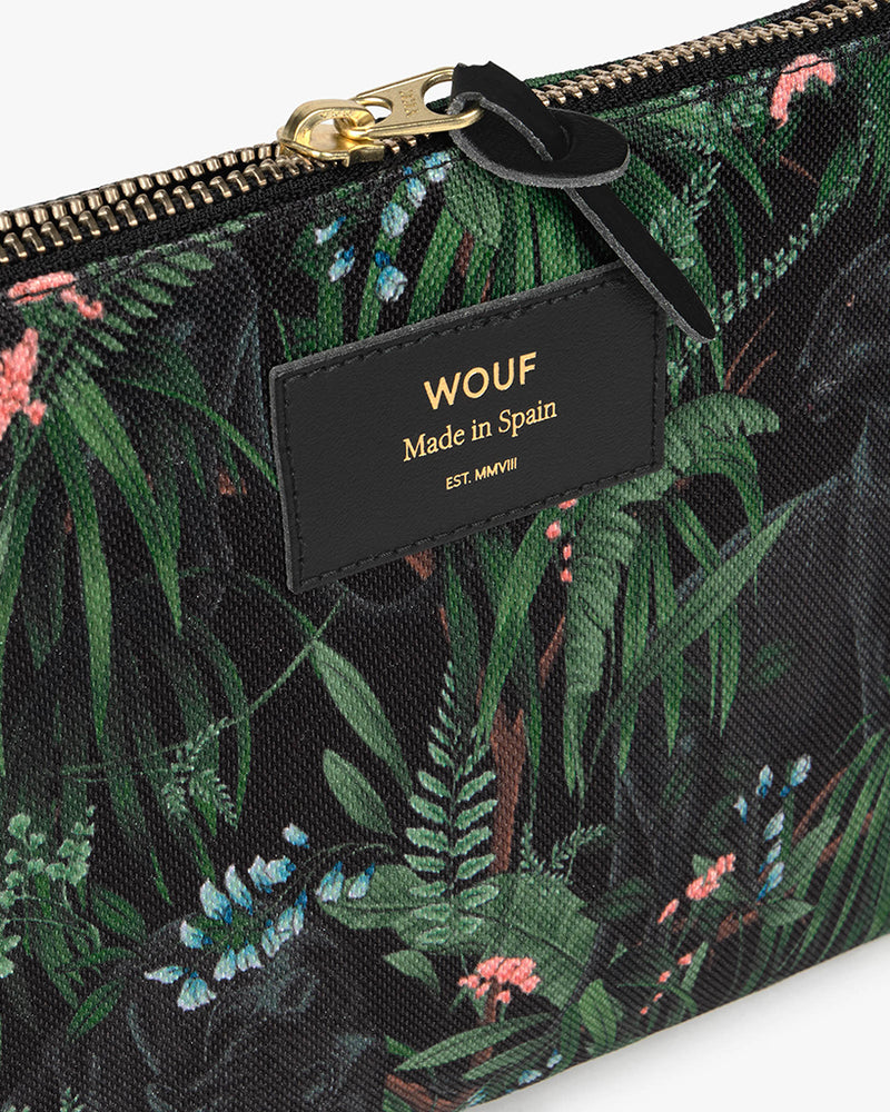 
                      
                        Pouch Bag - Janne
                      
                    