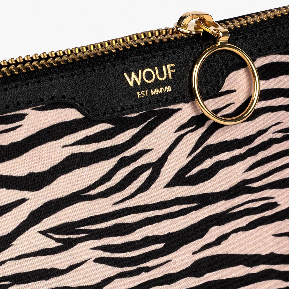 
                      
                        Pocket Clutch - Soft Tiger
                      
                    