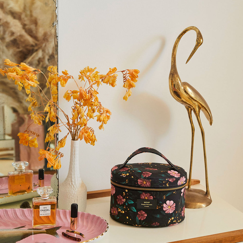 
                      
                        Make-Up Bag - Black Flowers
                      
                    