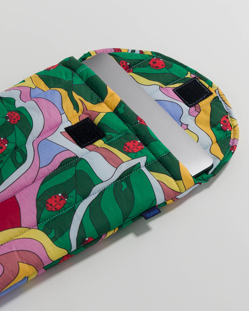 
                      
                        Puffy Laptop Sleeve - Lady Bug Leaf
                      
                    