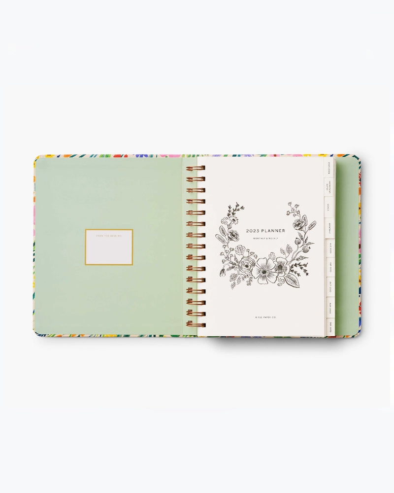 17-Month Covered Planner 2023 - Lea