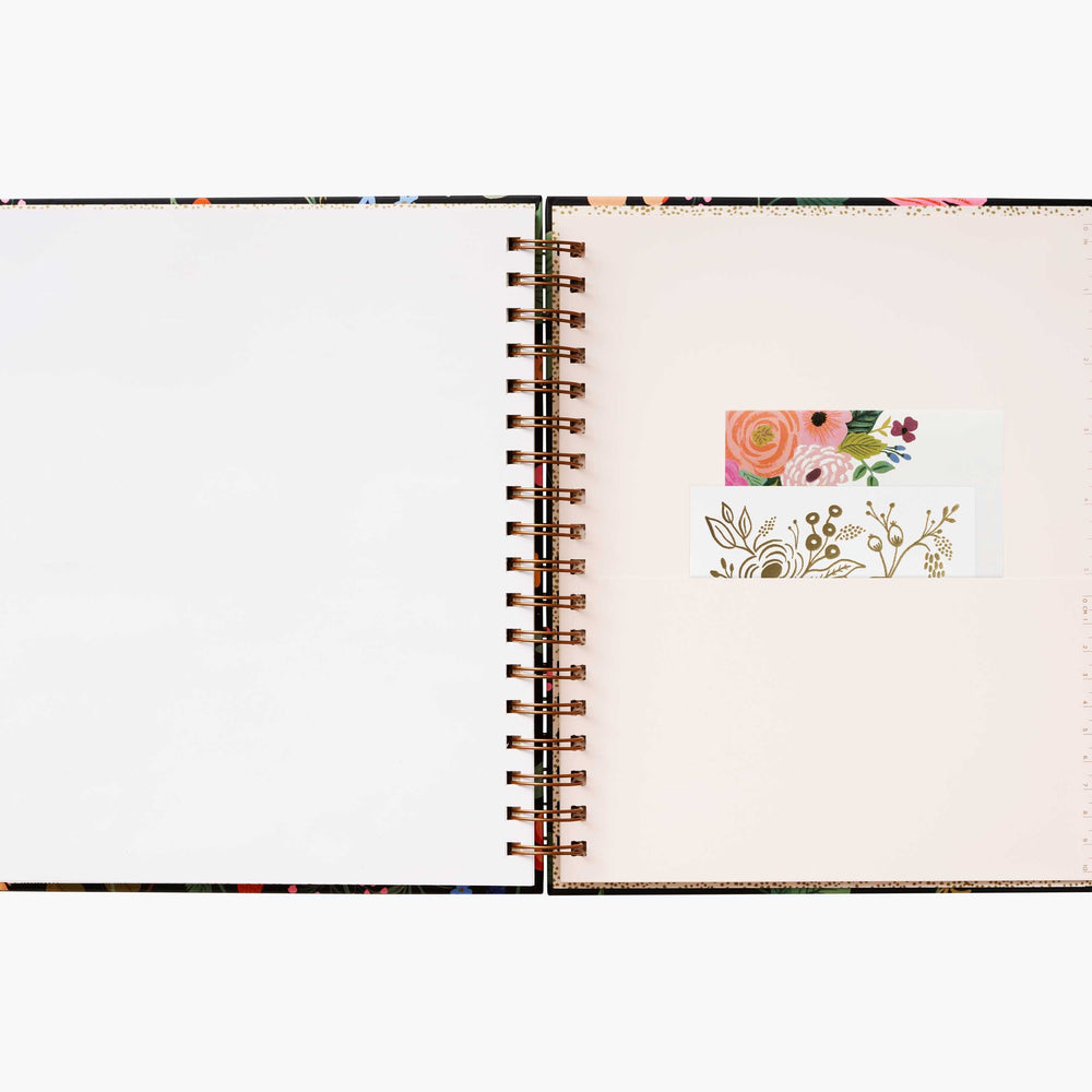 
                      
                        17-Month Planner 2021 - Strawberry Fields Spiral
                      
                    