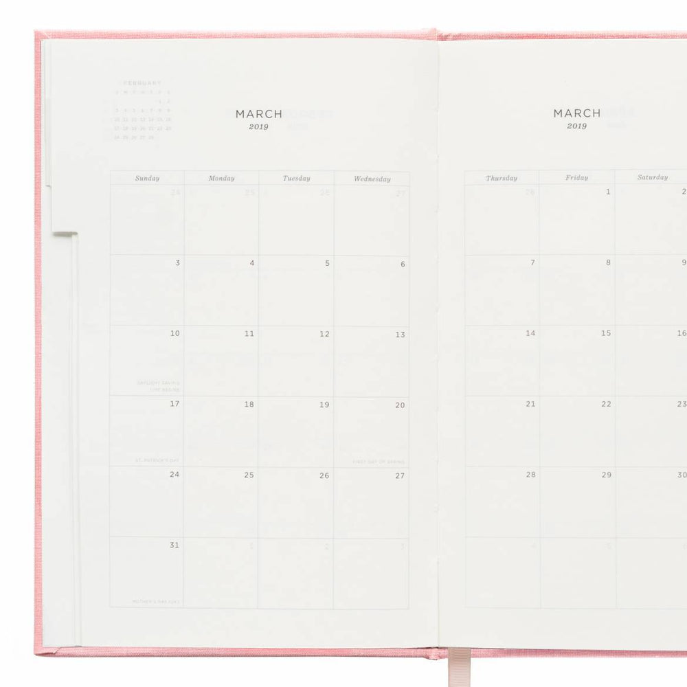 
                      
                        Everyday 12-Month Agenda 2019 - Rose
                      
                    