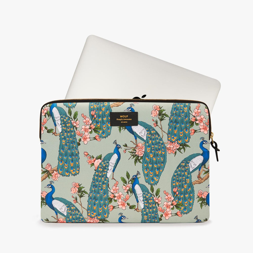 
                      
                        Tech Case - Royal Forest
                      
                    