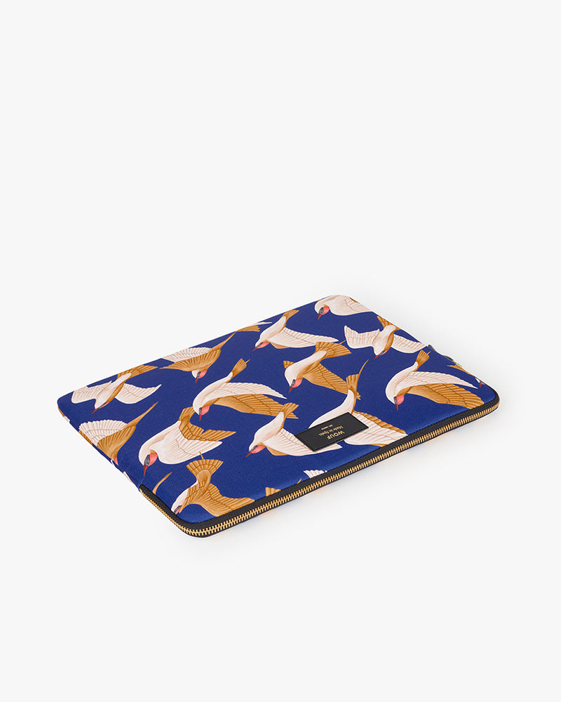 
                      
                        Tech Case - Blue Birds
                      
                    