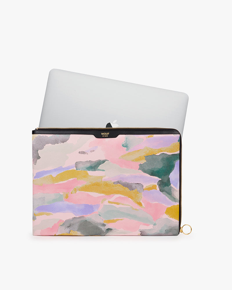 
                      
                        Tech Case - Bardenas
                      
                    