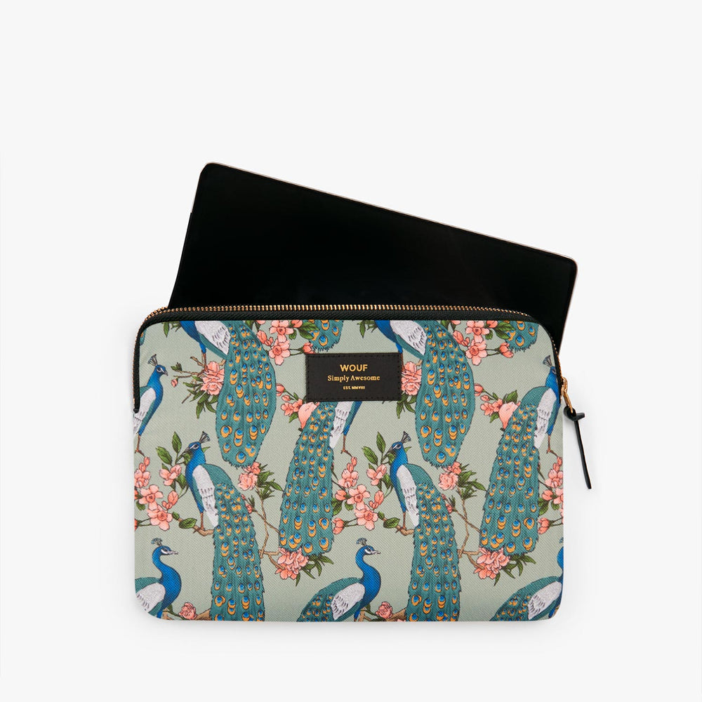 
                      
                        Tech Case - Royal Forest
                      
                    