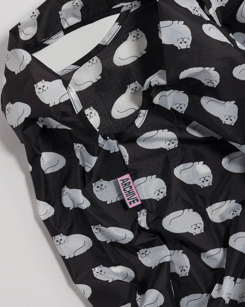 
                      
                        Standard Reusable Bag - Fluffy Cat
                      
                    