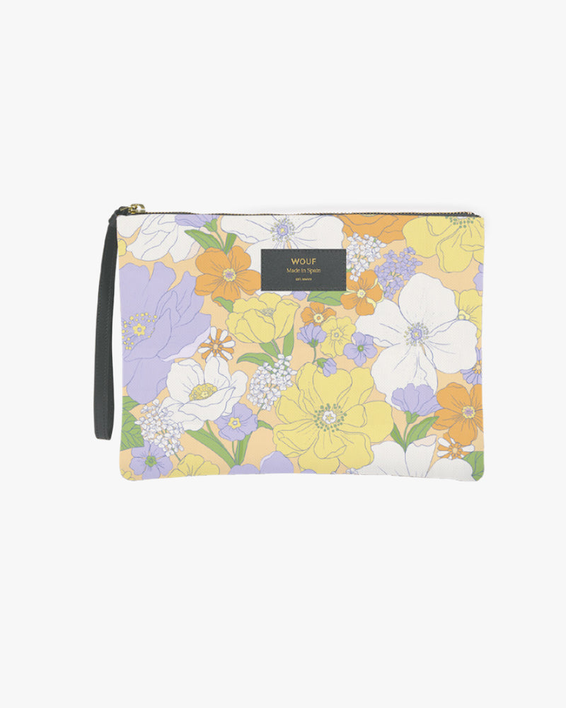 
                      
                        Pouch Bag - Yelli
                      
                    